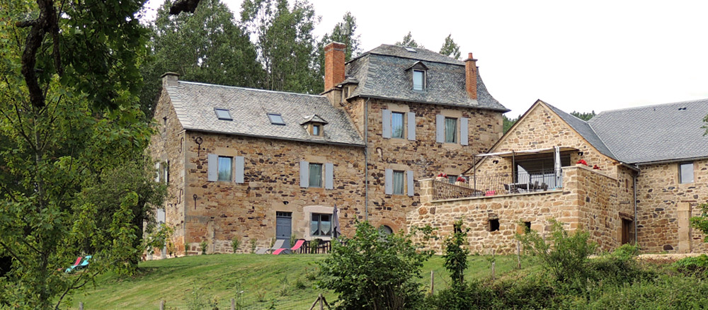 A gauche La Maison du Métayer - A droite La Maison du Maître